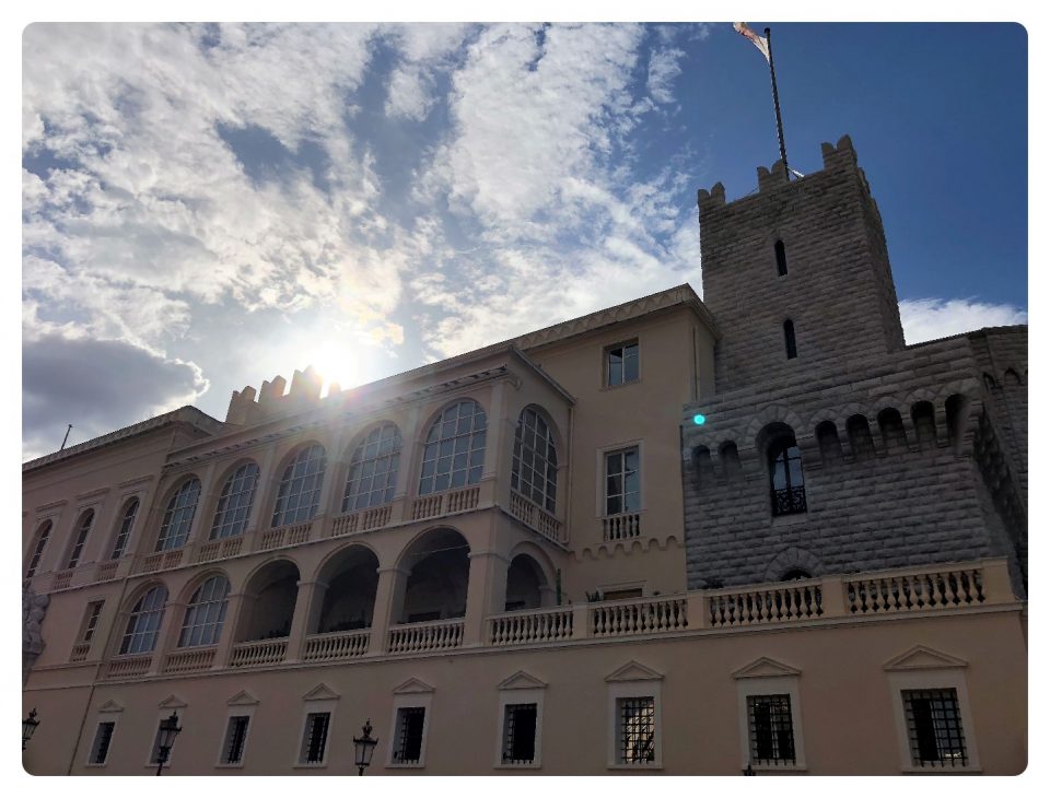 Fürstenpalast auf dem Rundgang durch Monaco